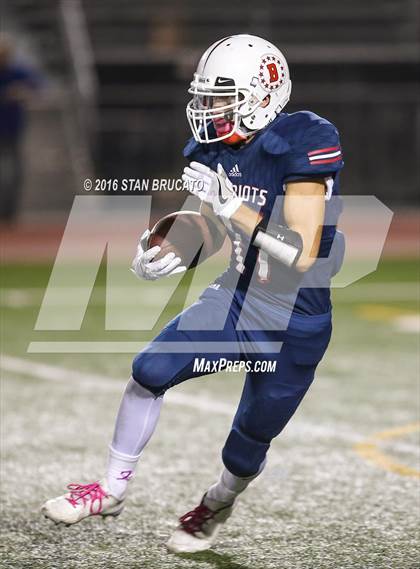 Thumbnail 2 in Beckman vs Corona del Mar photogallery.