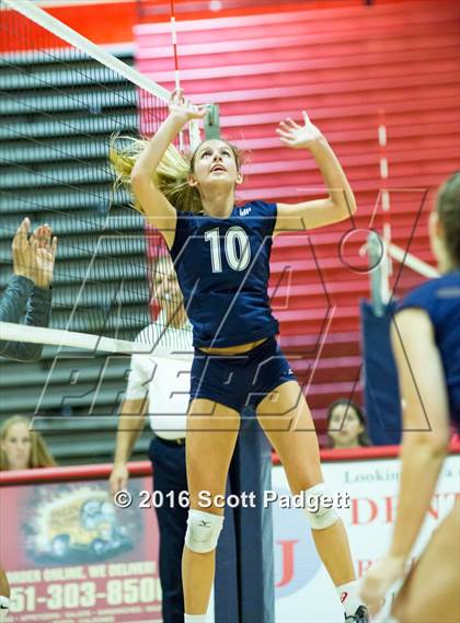Thumbnail 1 in Santiago @ Great Oak photogallery.