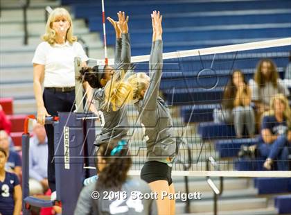 Thumbnail 2 in Santiago @ Great Oak photogallery.
