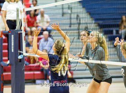 Thumbnail 1 in Santiago @ Great Oak photogallery.