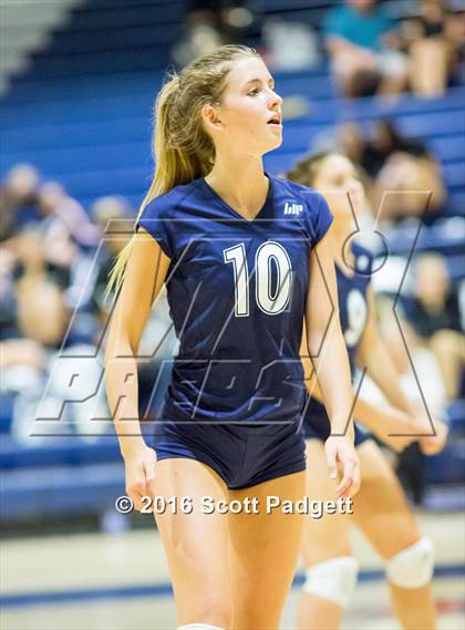 Thumbnail 1 in Santiago @ Great Oak photogallery.