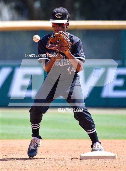 Thumbnail 3 in Cajon vs. Citrus Valley (CIF SS DIV 5 Championship) photogallery.