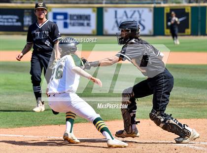 Thumbnail 3 in Cajon vs. Citrus Valley (CIF SS DIV 5 Championship) photogallery.