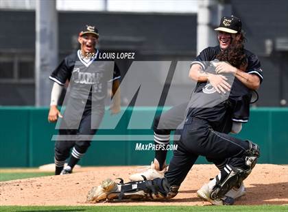 Thumbnail 2 in Cajon vs. Citrus Valley (CIF SS DIV 5 Championship) photogallery.