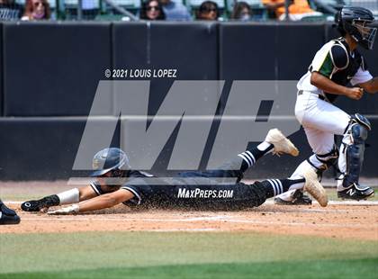 Thumbnail 3 in Cajon vs. Citrus Valley (CIF SS DIV 5 Championship) photogallery.