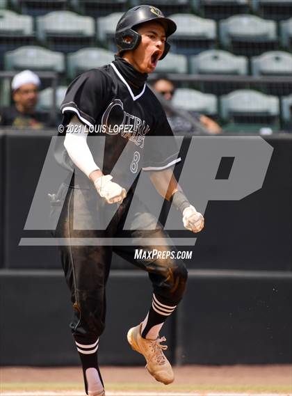 Thumbnail 2 in Cajon vs. Citrus Valley (CIF SS DIV 5 Championship) photogallery.