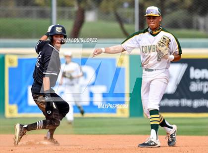 Thumbnail 2 in Cajon vs. Citrus Valley (CIF SS DIV 5 Championship) photogallery.