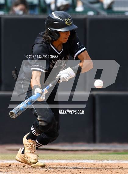 Thumbnail 1 in Cajon vs. Citrus Valley (CIF SS DIV 5 Championship) photogallery.