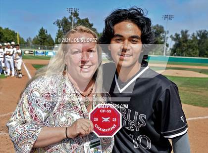 Thumbnail 1 in Cajon vs. Citrus Valley (CIF SS DIV 5 Championship) photogallery.
