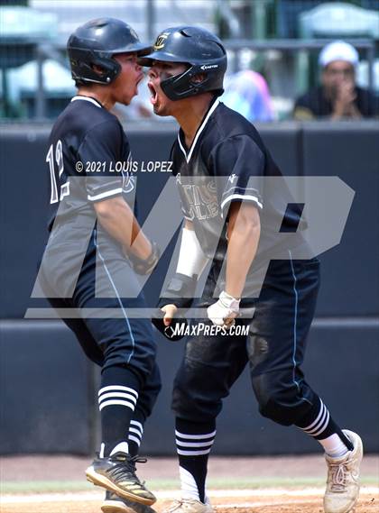Thumbnail 3 in Cajon vs. Citrus Valley (CIF SS DIV 5 Championship) photogallery.