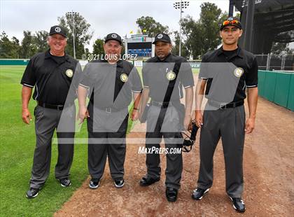 Thumbnail 1 in Cajon vs. Citrus Valley (CIF SS DIV 5 Championship) photogallery.