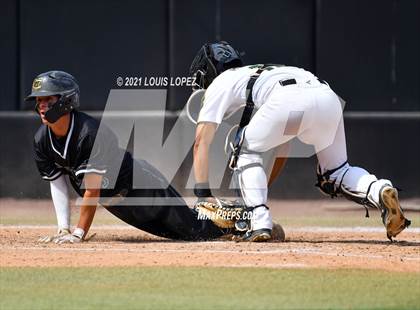 Thumbnail 1 in Cajon vs. Citrus Valley (CIF SS DIV 5 Championship) photogallery.