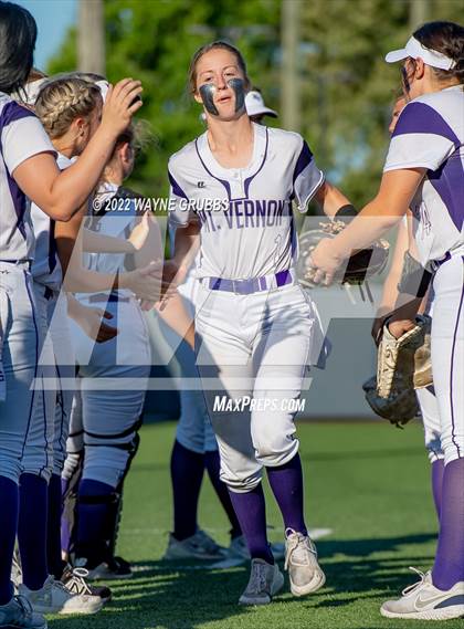Thumbnail 2 in Mount Vernon @ Hughes Springs (UIL 3A Region II Final Game 1) photogallery.