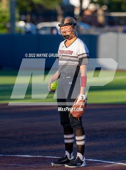 Thumbnail 1 in Mount Vernon @ Hughes Springs (UIL 3A Region II Final Game 1) photogallery.