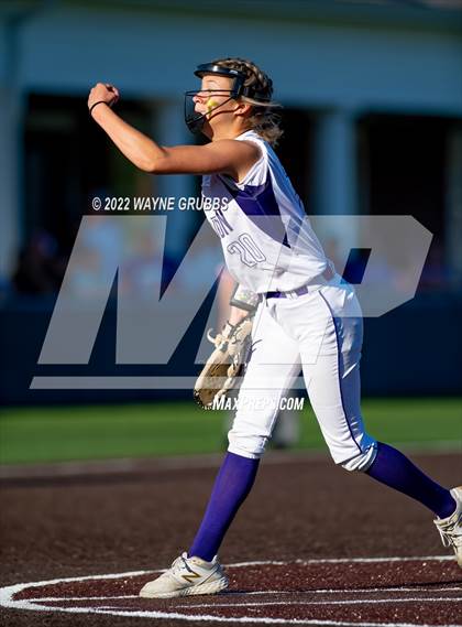 Thumbnail 2 in Mount Vernon @ Hughes Springs (UIL 3A Region II Final Game 1) photogallery.