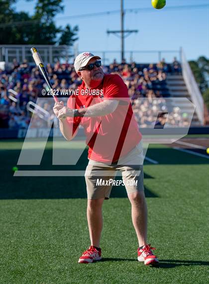 Thumbnail 1 in Mount Vernon @ Hughes Springs (UIL 3A Region II Final Game 1) photogallery.