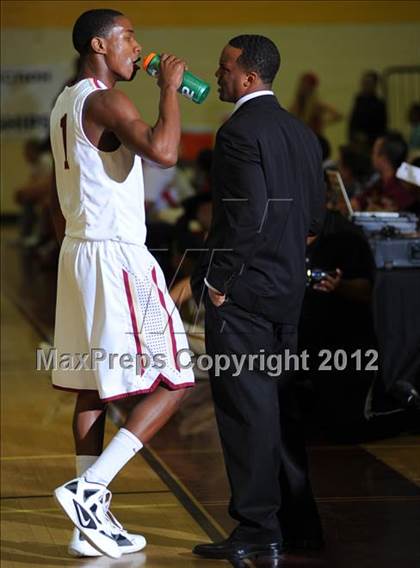 Thumbnail 2 in Cathedral Catholic @ Alemany (CIF D3 SoCal Semifinals) photogallery.