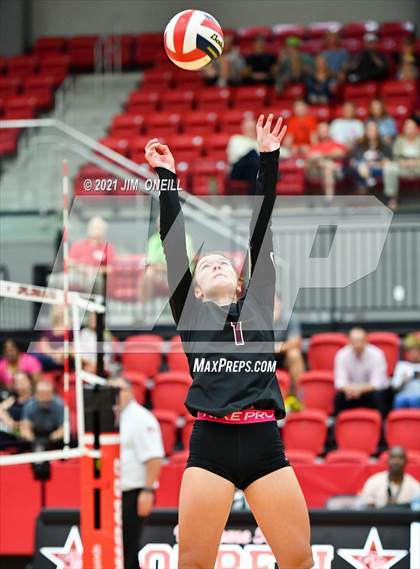 Thumbnail 2 in Lewisville @ Coppell photogallery.