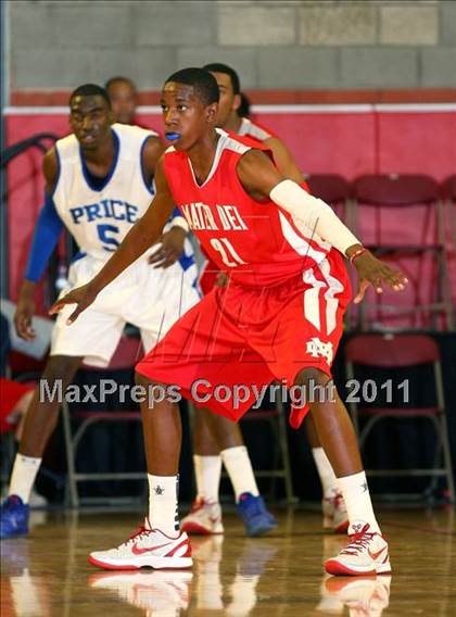 Thumbnail 3 in Price @ Mater Dei (Nike Extravaganza) photogallery.