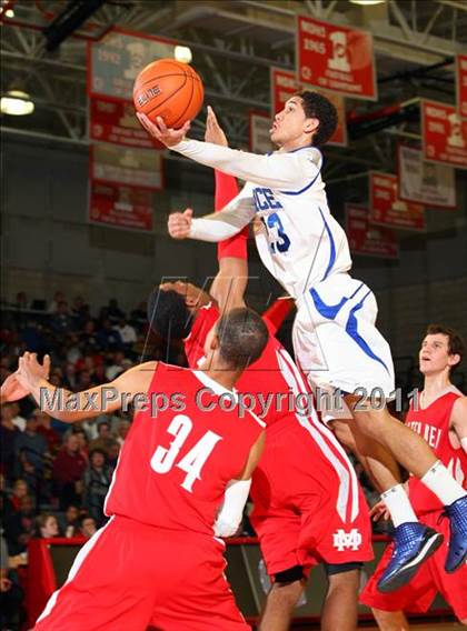 Thumbnail 3 in Price @ Mater Dei (Nike Extravaganza) photogallery.