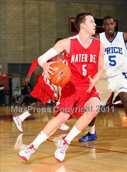 Thumbnail 1 in Price @ Mater Dei (Nike Extravaganza) photogallery.
