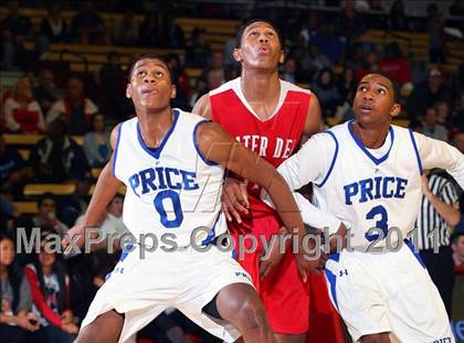 Thumbnail 1 in Price @ Mater Dei (Nike Extravaganza) photogallery.