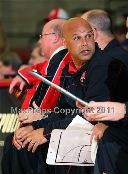 Thumbnail 3 in Price @ Mater Dei (Nike Extravaganza) photogallery.