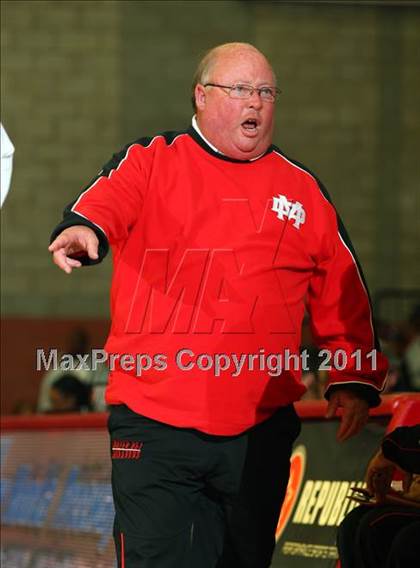 Thumbnail 2 in Price @ Mater Dei (Nike Extravaganza) photogallery.