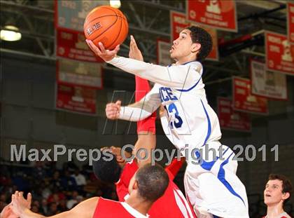 Thumbnail 1 in Price @ Mater Dei (Nike Extravaganza) photogallery.