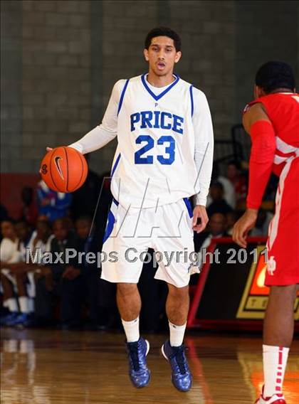 Thumbnail 2 in Price @ Mater Dei (Nike Extravaganza) photogallery.