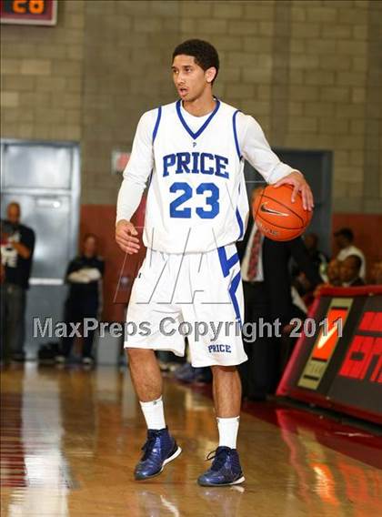 Thumbnail 1 in Price @ Mater Dei (Nike Extravaganza) photogallery.