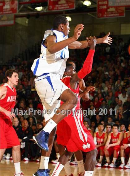 Thumbnail 3 in Price @ Mater Dei (Nike Extravaganza) photogallery.