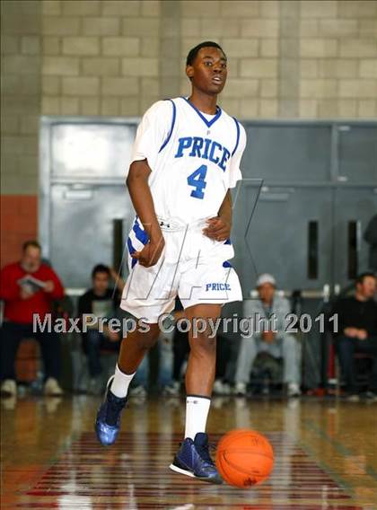 Thumbnail 1 in Price @ Mater Dei (Nike Extravaganza) photogallery.