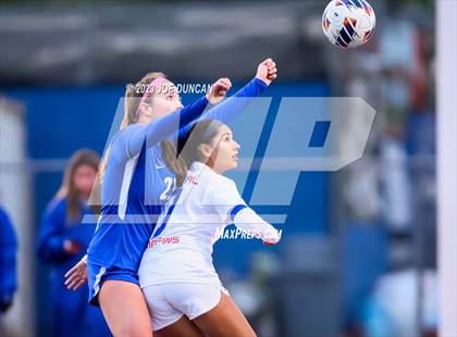 Thumbnail 2 in Santa Margarita vs Los Alamitos (CIF Division 1 Regional Final) photogallery.