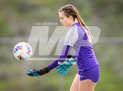 Thumbnail 3 in Santa Margarita vs Los Alamitos (CIF Division 1 Regional Final) photogallery.