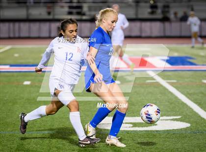 Thumbnail 2 in Santa Margarita vs Los Alamitos (CIF Division 1 Regional Final) photogallery.