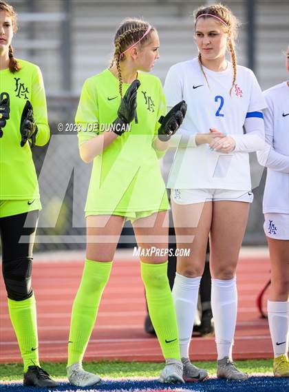 Thumbnail 3 in Santa Margarita vs Los Alamitos (CIF Division 1 Regional Final) photogallery.