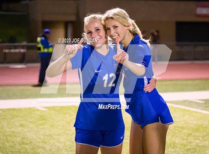 Thumbnail 2 in Santa Margarita vs Los Alamitos (CIF Division 1 Regional Final) photogallery.
