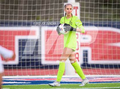 Thumbnail 1 in Santa Margarita vs Los Alamitos (CIF Division 1 Regional Final) photogallery.
