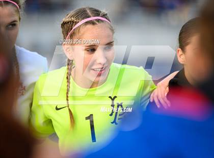 Thumbnail 1 in Santa Margarita vs Los Alamitos (CIF Division 1 Regional Final) photogallery.