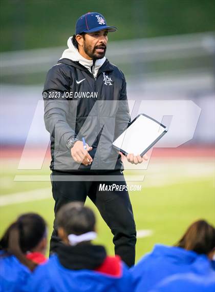 Thumbnail 3 in Santa Margarita vs Los Alamitos (CIF Division 1 Regional Final) photogallery.