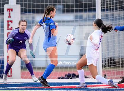 Thumbnail 1 in Santa Margarita vs Los Alamitos (CIF Division 1 Regional Final) photogallery.
