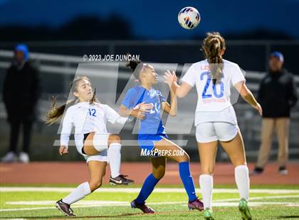 Thumbnail 2 in Santa Margarita vs Los Alamitos (CIF Division 1 Regional Final) photogallery.