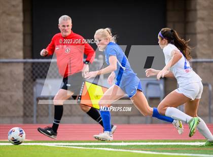Thumbnail 1 in Santa Margarita vs Los Alamitos (CIF Division 1 Regional Final) photogallery.