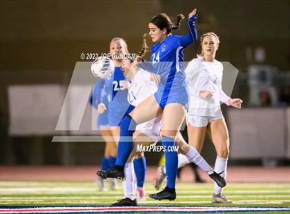 Thumbnail 1 in Santa Margarita vs Los Alamitos (CIF Division 1 Regional Final) photogallery.