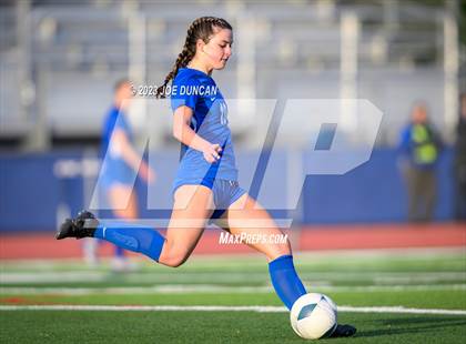 Thumbnail 3 in Santa Margarita vs Los Alamitos (CIF Division 1 Regional Final) photogallery.