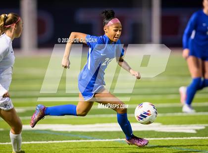 Thumbnail 3 in Santa Margarita vs Los Alamitos (CIF Division 1 Regional Final) photogallery.