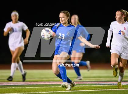 Thumbnail 2 in Santa Margarita vs Los Alamitos (CIF Division 1 Regional Final) photogallery.