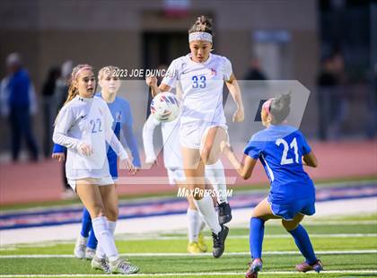 Thumbnail 2 in Santa Margarita vs Los Alamitos (CIF Division 1 Regional Final) photogallery.