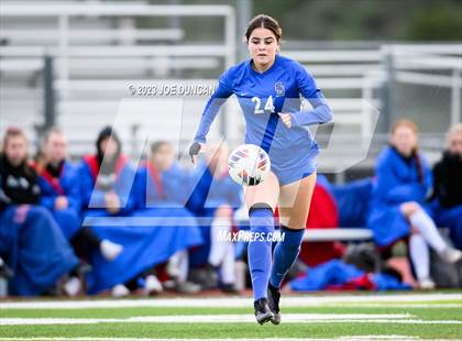 Thumbnail 3 in Santa Margarita vs Los Alamitos (CIF Division 1 Regional Final) photogallery.